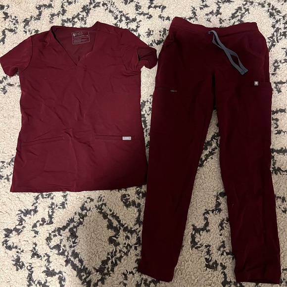 Figs Tops - Figs Burgundy Scrub Set